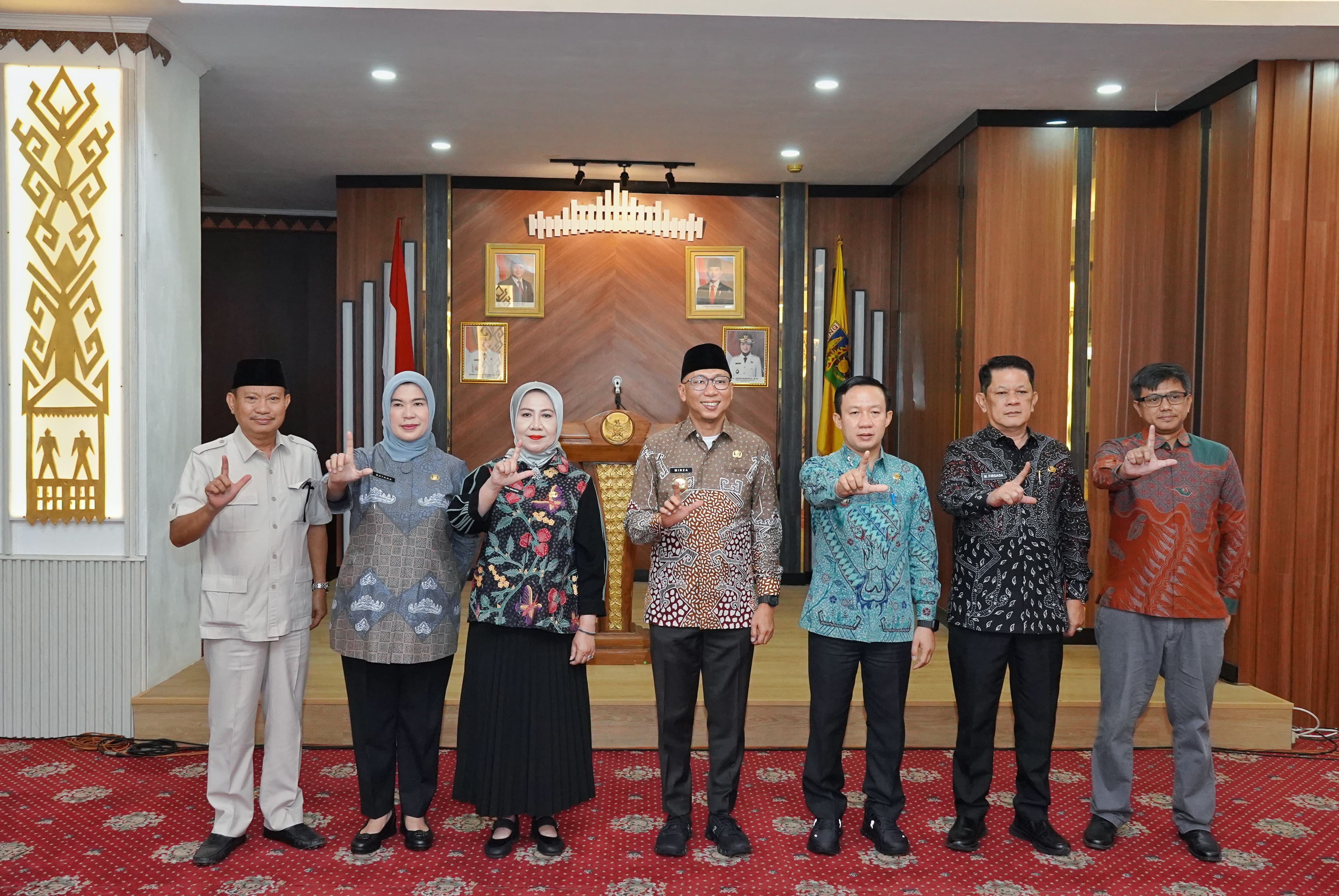 Gubernur Lampung Lepas Purna Bakti Tina Malinda, Teladan Pengabdian Birokrasi Selama 38 Tahun